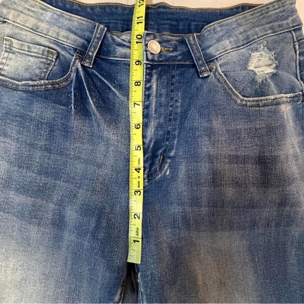 Distressed Medium Wash Flared Jeans Women’s Large Western Boho Denim Classic - Picture 5 of 6